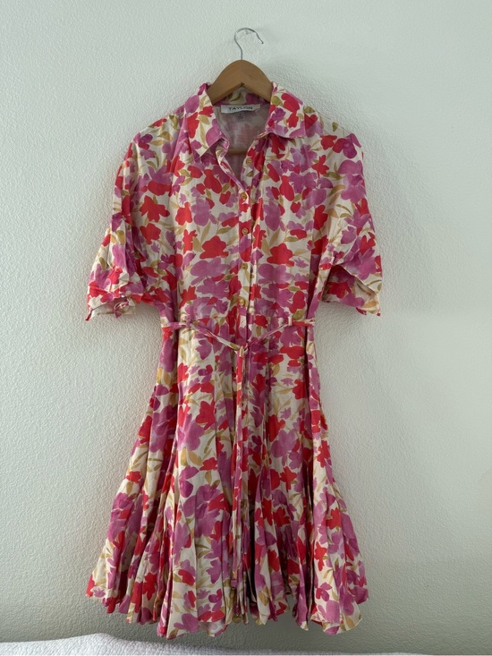 Taylor Pink Red Floral Fit Flare Shirt Dress Size 6